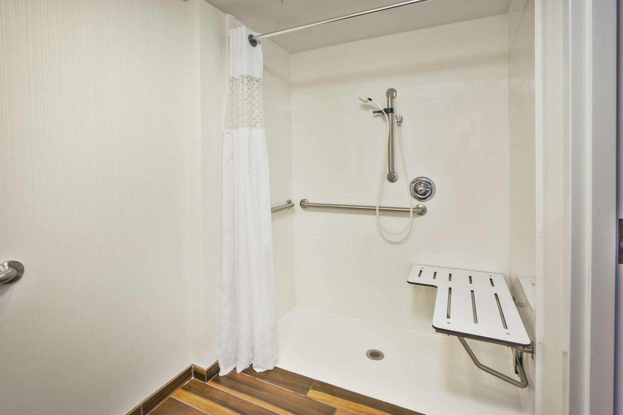 Hampton Inn בירץ' רן מראה חיצוני תמונה